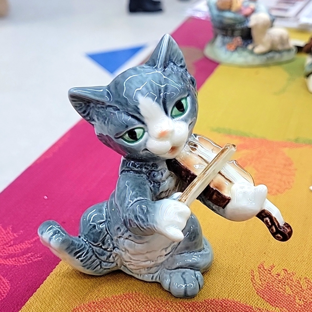Goebel Figurine